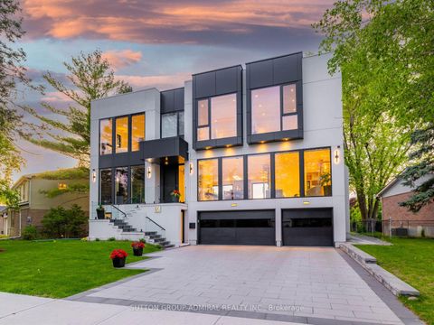 Photo 39 at 16 Sanderson Crescent, North Richvale, Richmond Hill