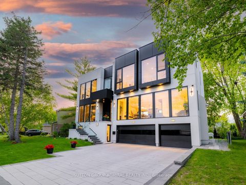 Photo 40 at 16 Sanderson Crescent, North Richvale, Richmond Hill