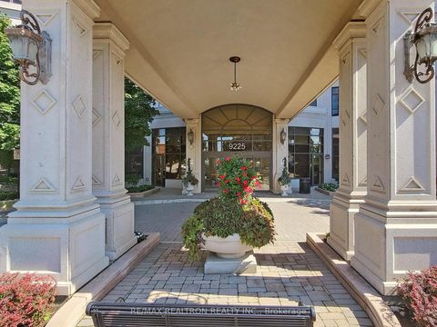 Photo 2 at 401 - 9225 Jane Street, Maple, Vaughan