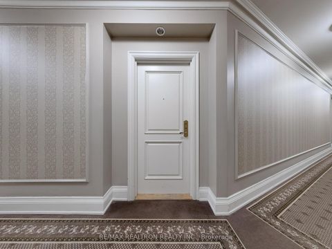 Photo 5 at 401 - 9225 Jane Street, Maple, Vaughan