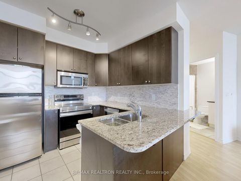 Photo 7 at 401 - 9225 Jane Street, Maple, Vaughan