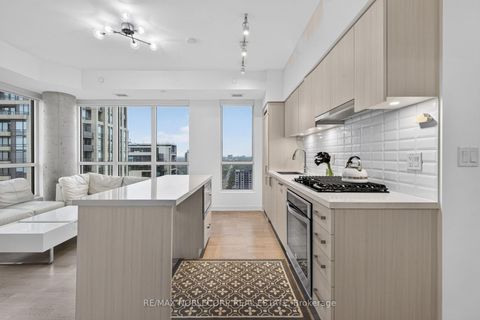 Photo 8 at 1911 - 501 St Clair Avenue W, Casa Loma, Toronto