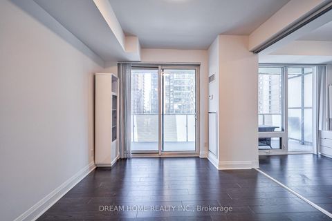 Photo 7 at 709 - 1080 Bay Street, Bay Street Corridor, Toronto