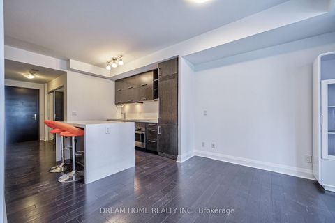 Photo 12 at 709 - 1080 Bay Street, Bay Street Corridor, Toronto