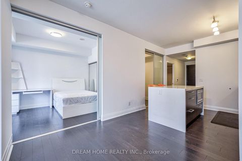 Photo 13 at 709 - 1080 Bay Street, Bay Street Corridor, Toronto