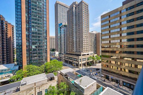 Photo 25 at 709 - 1080 Bay Street, Bay Street Corridor, Toronto