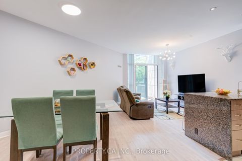 Photo 4 at 118 - 525 Wilson Avenue, Clanton Park, Toronto