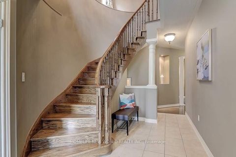 Photo 2 at 59 Albright Crescent, Jefferson, Richmond Hill