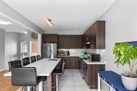 Photo 7 at 211 Roy Drive, Stayner, Clearview