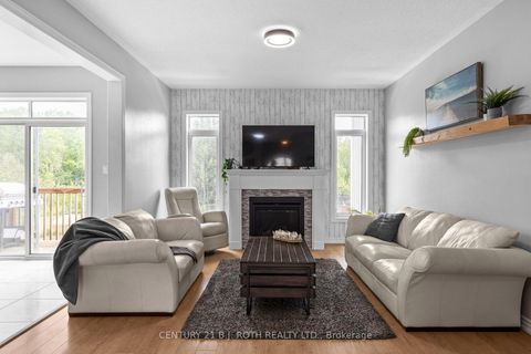 Photo 11 at 211 Roy Drive, Stayner, Clearview