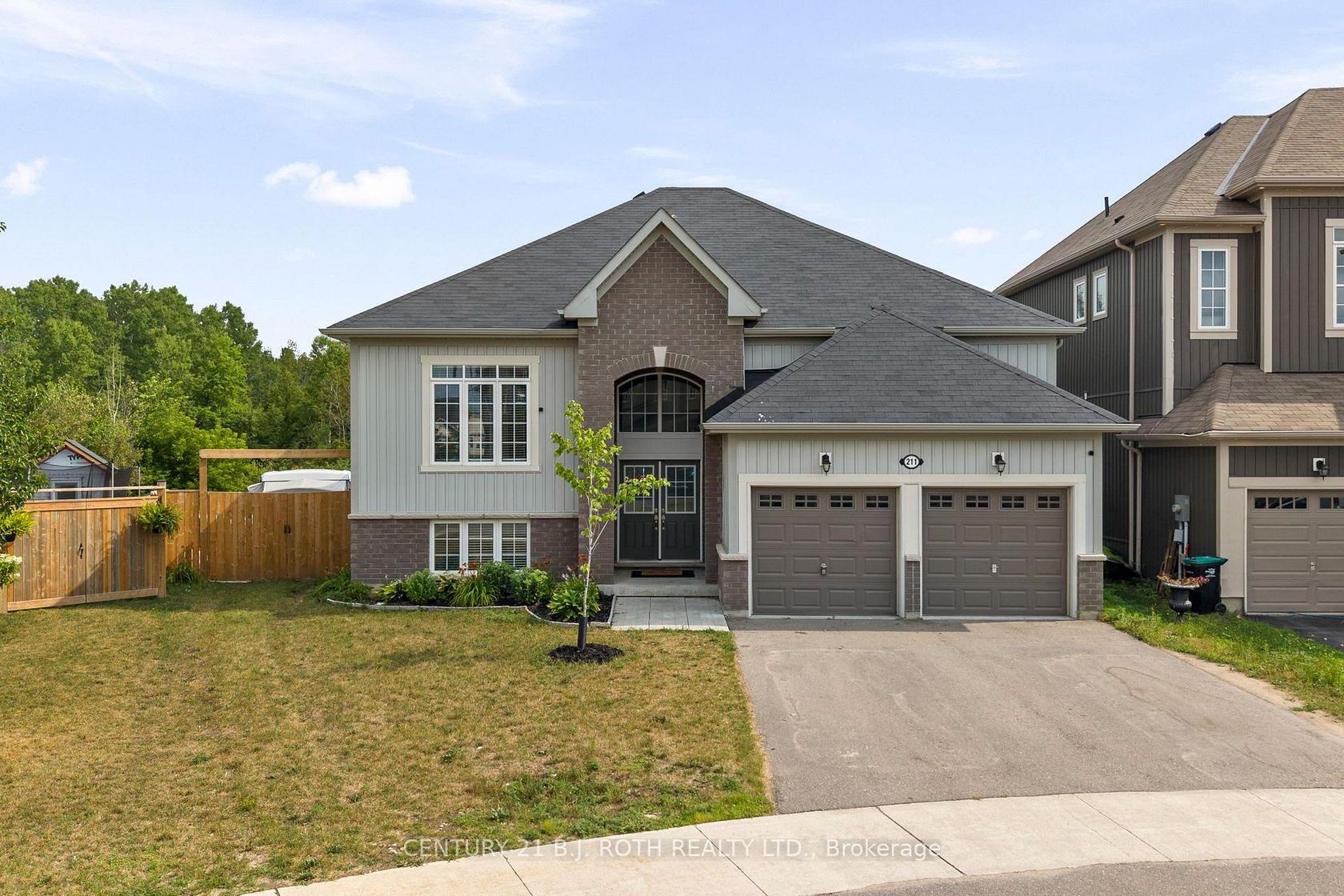 211 Roy Drive, Stayner, Clearview photo number 2