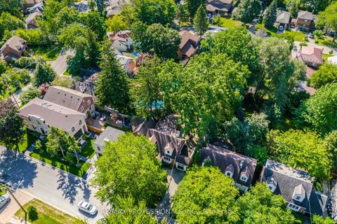 Photo 2 at 29 Mattice Road, City Centre West, Toronto