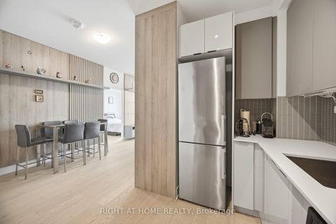 Photo 7 at 1704 - 2908 Highway 7 Road, Concord, Vaughan