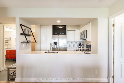 Photo 8 at 703 - 5 Rosehill Avenue, Moore Park, Toronto