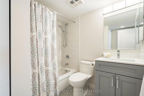 Photo 17 at 703 - 5 Rosehill Avenue, Moore Park, Toronto