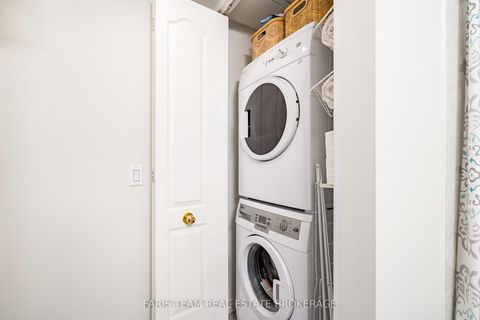 Photo 22 at 703 - 5 Rosehill Avenue, Moore Park, Toronto