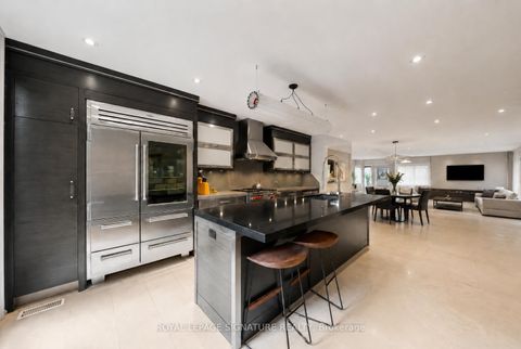 Photo 17 at 230 Strathallan Wood, Nortown, Toronto