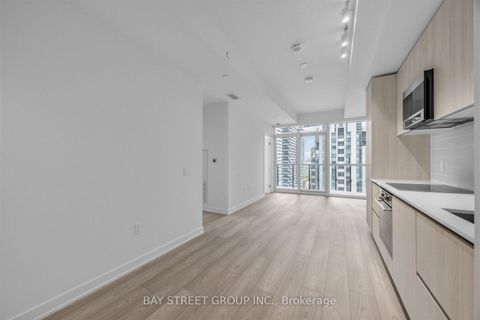 Photo 5 at 1602 - 110 Broadway Avenue, Mount Pleasant West, Toronto