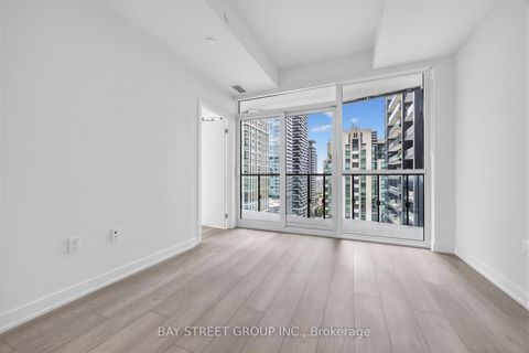 Photo 9 at 1602 - 110 Broadway Avenue, Mount Pleasant West, Toronto
