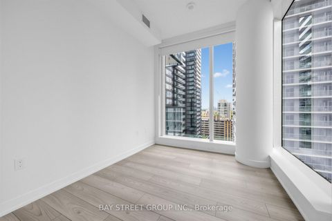 Photo 17 at 1602 - 110 Broadway Avenue, Mount Pleasant West, Toronto