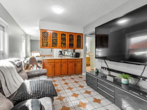 Photo 5 at 297 Strathmore Boulevard, Danforth, Toronto