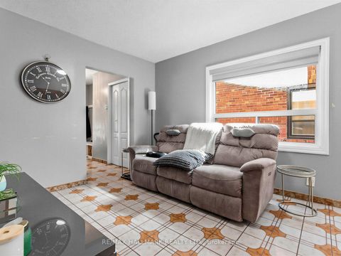 Photo 6 at 297 Strathmore Boulevard, Danforth, Toronto