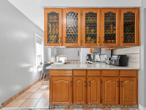 Photo 11 at 297 Strathmore Boulevard, Danforth, Toronto