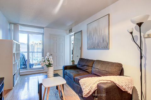 Photo 2 at 1512 - 30 Harrison Garden Boulevard, Willowdale East, Toronto