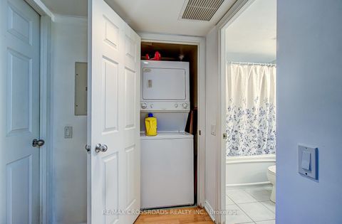Photo 14 at 1512 - 30 Harrison Garden Boulevard, Willowdale East, Toronto