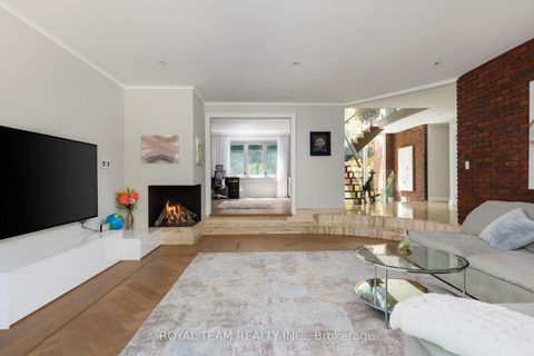 Photo 10 at 25 Bearwood Drive, Humber Valley, Toronto