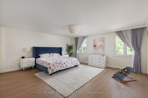 Photo 19 at 25 Bearwood Drive, Humber Valley, Toronto