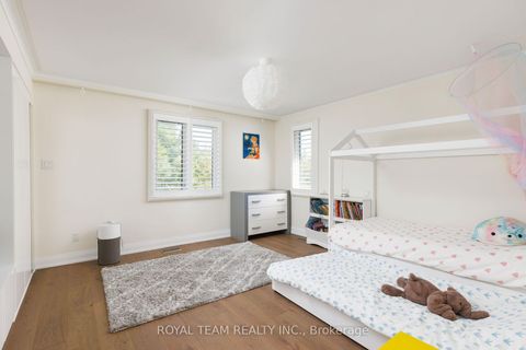 Photo 26 at 25 Bearwood Drive, Humber Valley, Toronto