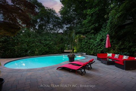 Photo 37 at 25 Bearwood Drive, Humber Valley, Toronto