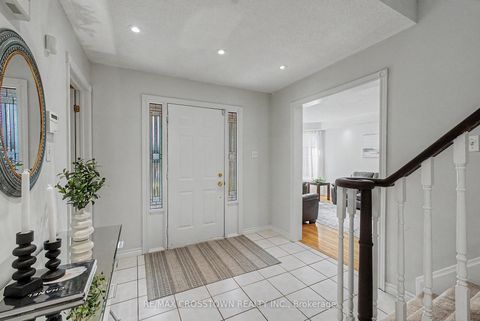 Photo 5 at 31 Logan Court, Holly, Barrie