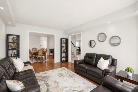 Photo 14 at 31 Logan Court, Holly, Barrie