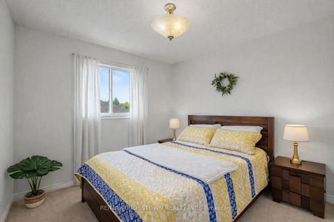 Photo 24 at 31 Logan Court, Holly, Barrie