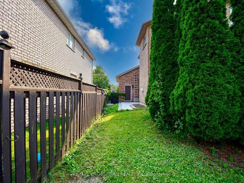 Photo 37 at 31 Logan Court, Holly, Barrie