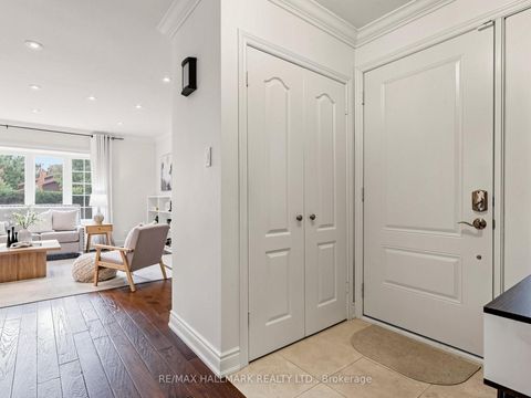 Photo 3 at 7 Panmure Crescent, Bendale, Toronto