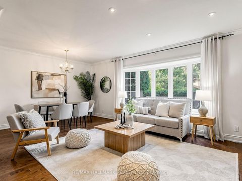 Photo 5 at 7 Panmure Crescent, Bendale, Toronto