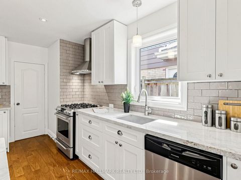 Photo 13 at 7 Panmure Crescent, Bendale, Toronto