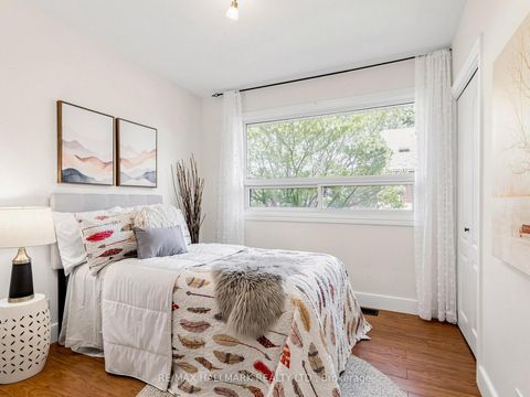 Photo 19 at 7 Panmure Crescent, Bendale, Toronto