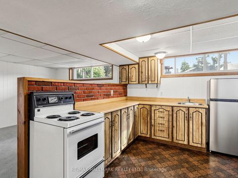 Photo 30 at 7 Panmure Crescent, Bendale, Toronto