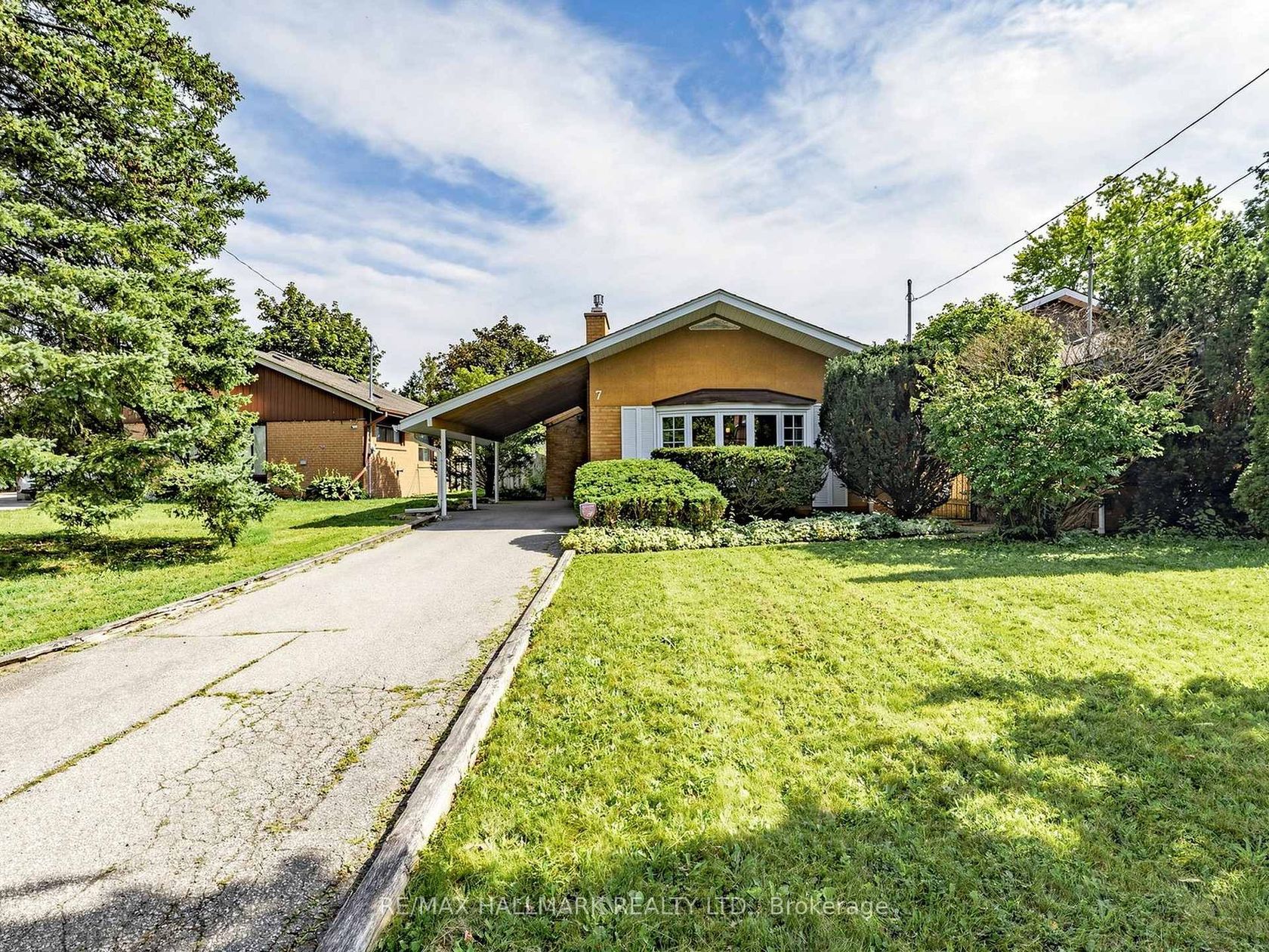 7 Panmure Crescent, Bendale, Toronto 