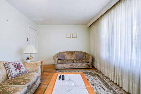 Photo 13 at 724 Vaughan Road, Oakwood Village, Toronto