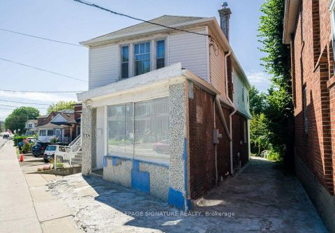 Photo 25 at 724 Vaughan Road, Oakwood Village, Toronto