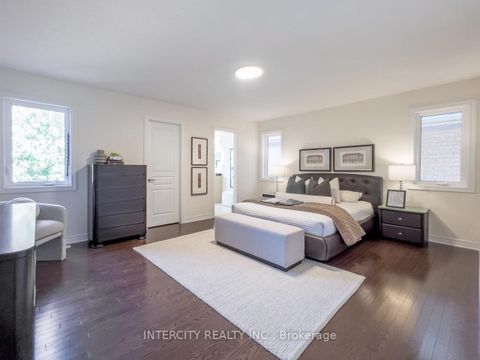 Photo 5 at 45 Lady Loretta Lane, Patterson, Vaughan