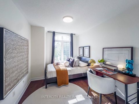 Photo 7 at 45 Lady Loretta Lane, Patterson, Vaughan