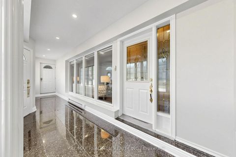 Photo 4 at 18 Olsen Drive, Donalda, Toronto