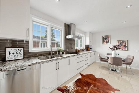 Photo 13 at 18 Olsen Drive, Donalda, Toronto