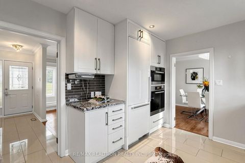 Photo 16 at 18 Olsen Drive, Donalda, Toronto